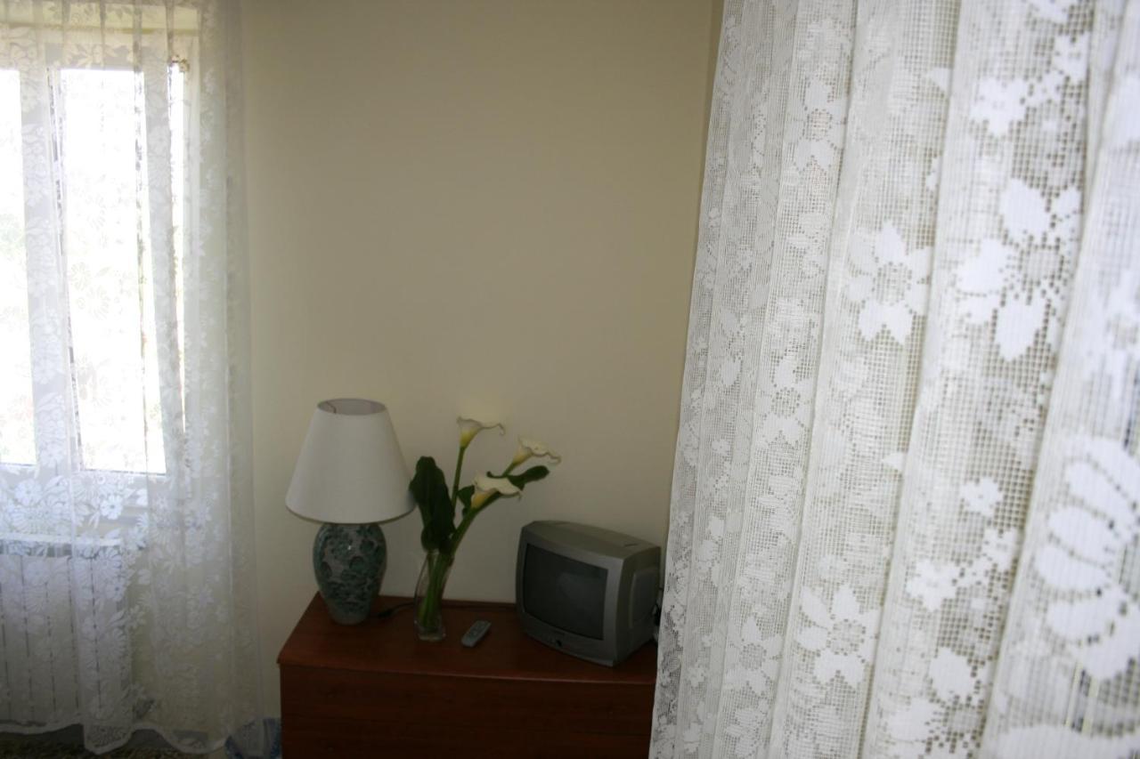 Bed And Breakfast Elisa Sonnino Bagian luar foto